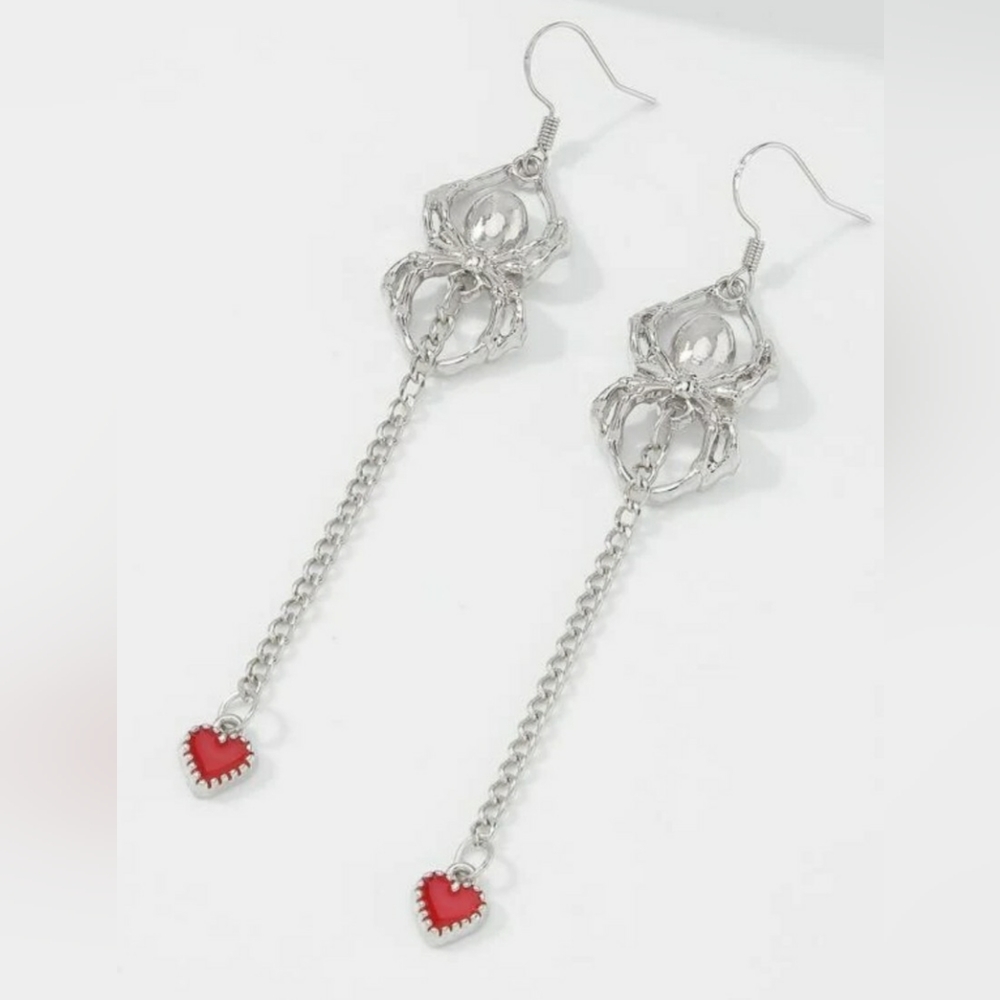 3/$25 Super cool spider drop earrings